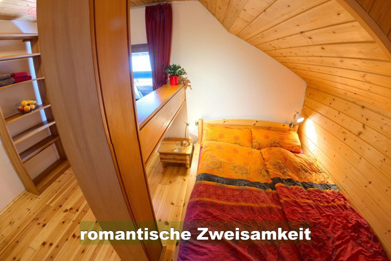 Wohlfuehl-Ferienwohnung 80 Qm, 8 Personen, Aussicht & Heimkino Todtnau Dış mekan fotoğraf